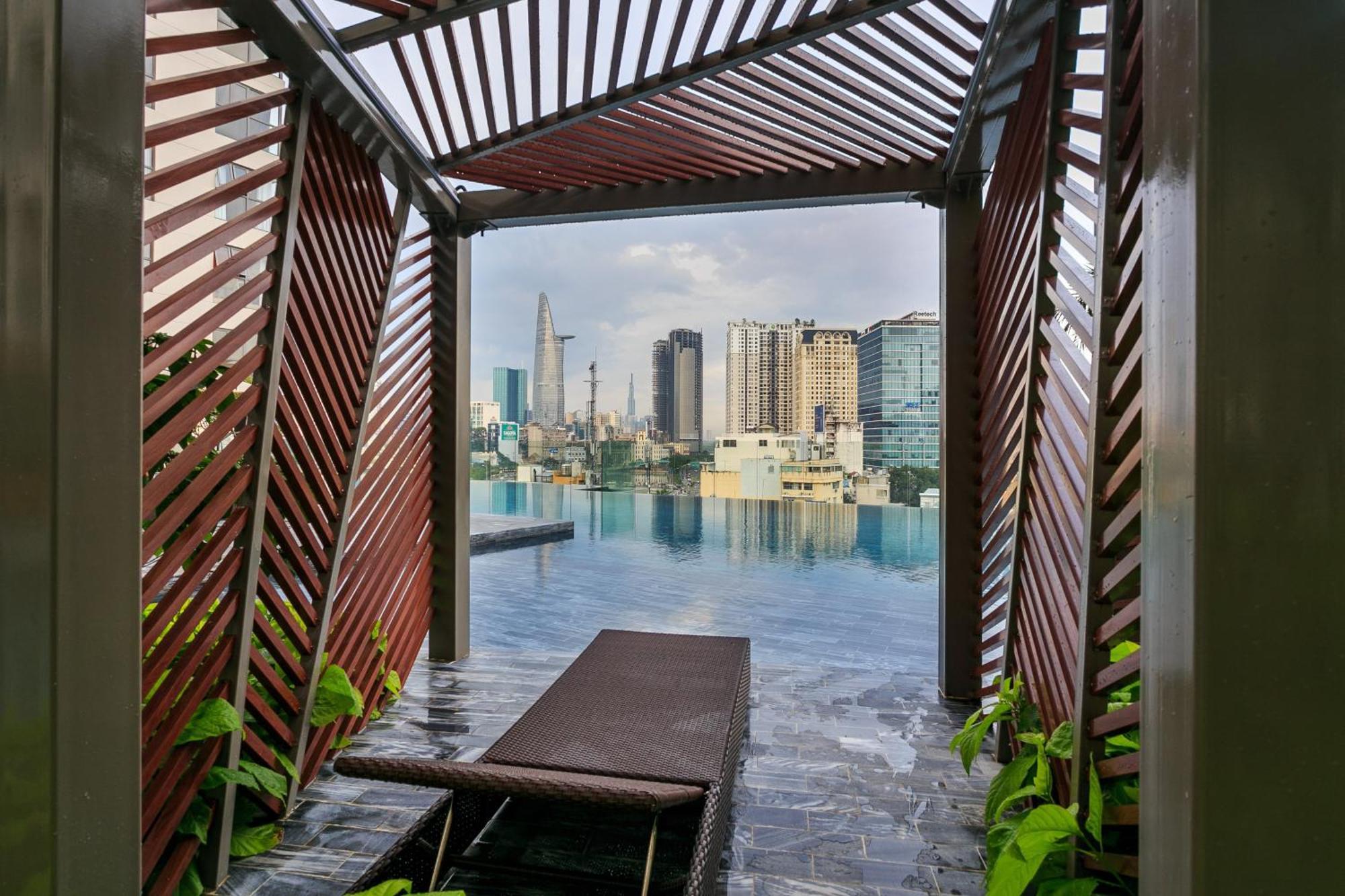 Căn hộ Roy City House *